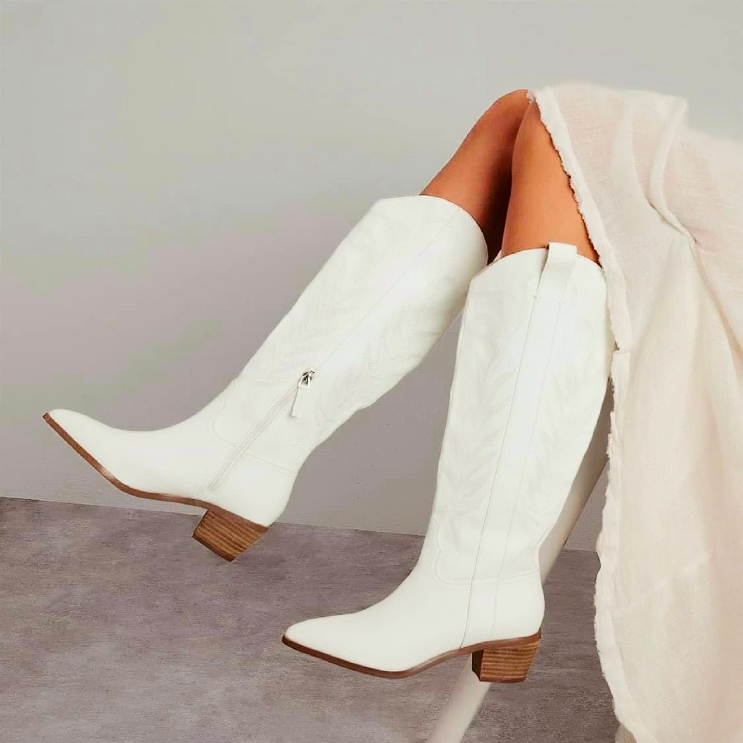 The Beth Boot White | TheBrownEyedGirl Boutique