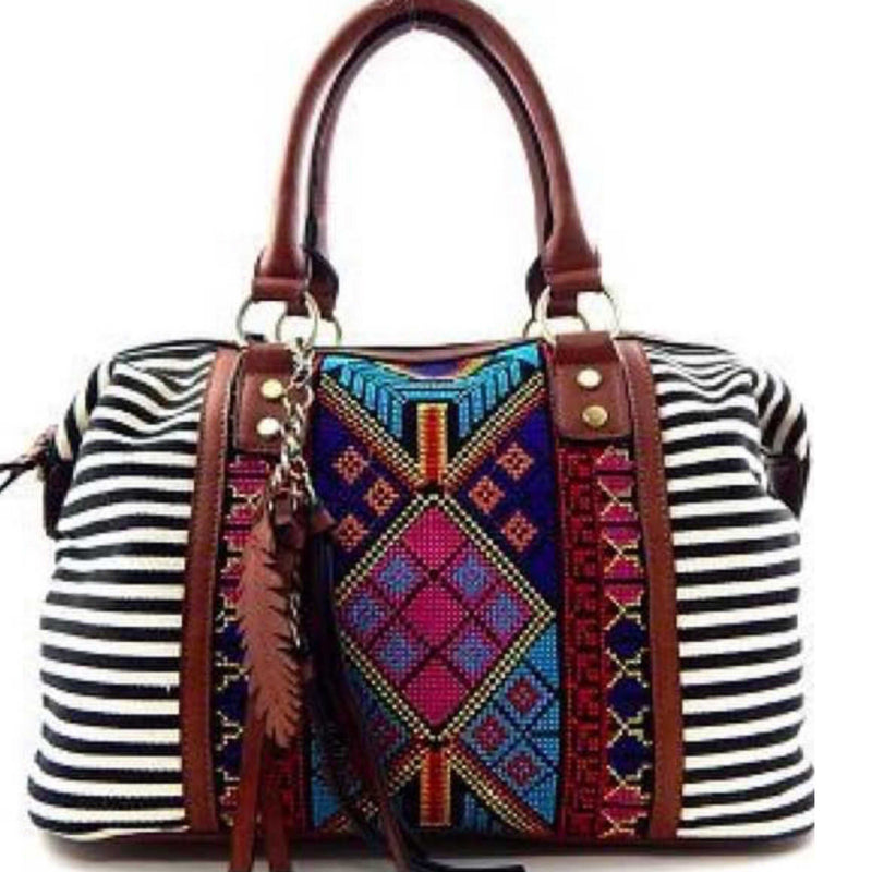 Aztec Embroidered Purse - TheBrownEyedGirl Boutique